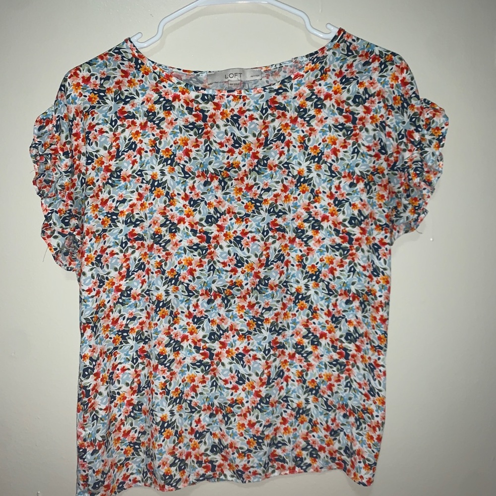 Loft Floral Ruffle Sleeve Top size XSP